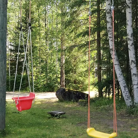 Lomakoti Tuulensuoja Karvasjarvi