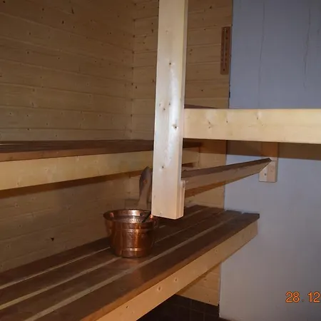 펜션 Lomakoti Tuulensuoja Karvasjarvi