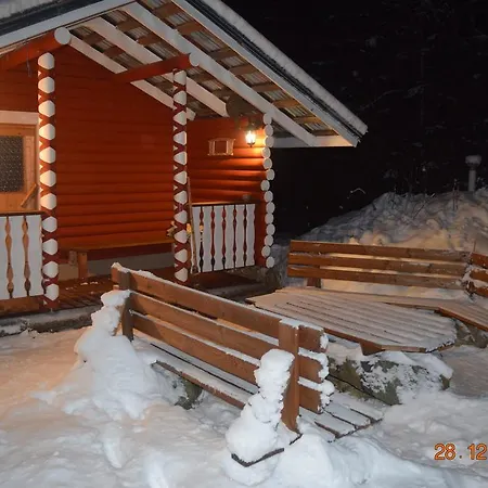 Lomakoti Tuulensuoja * Karvasjarvi