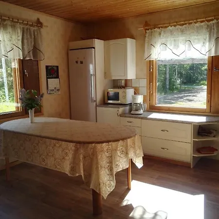 Lomakoti Tuulensuoja Дом отдыха *