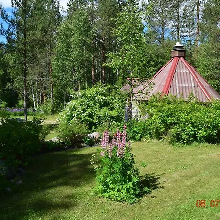 Holiday home Lomakoti Tuulensuoja *