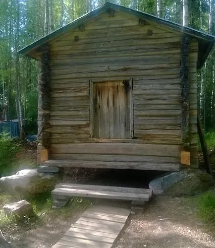 Lomakoti Tuulensuoja Karvasjarvi