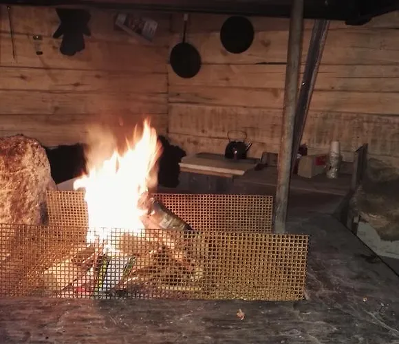 Lomakoti Tuulensuoja