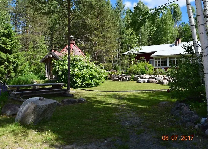 Lomakoti Tuulensuoja Karvasjarvi